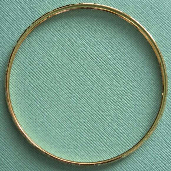 21k Gold Bangle - Picture 1 of 16